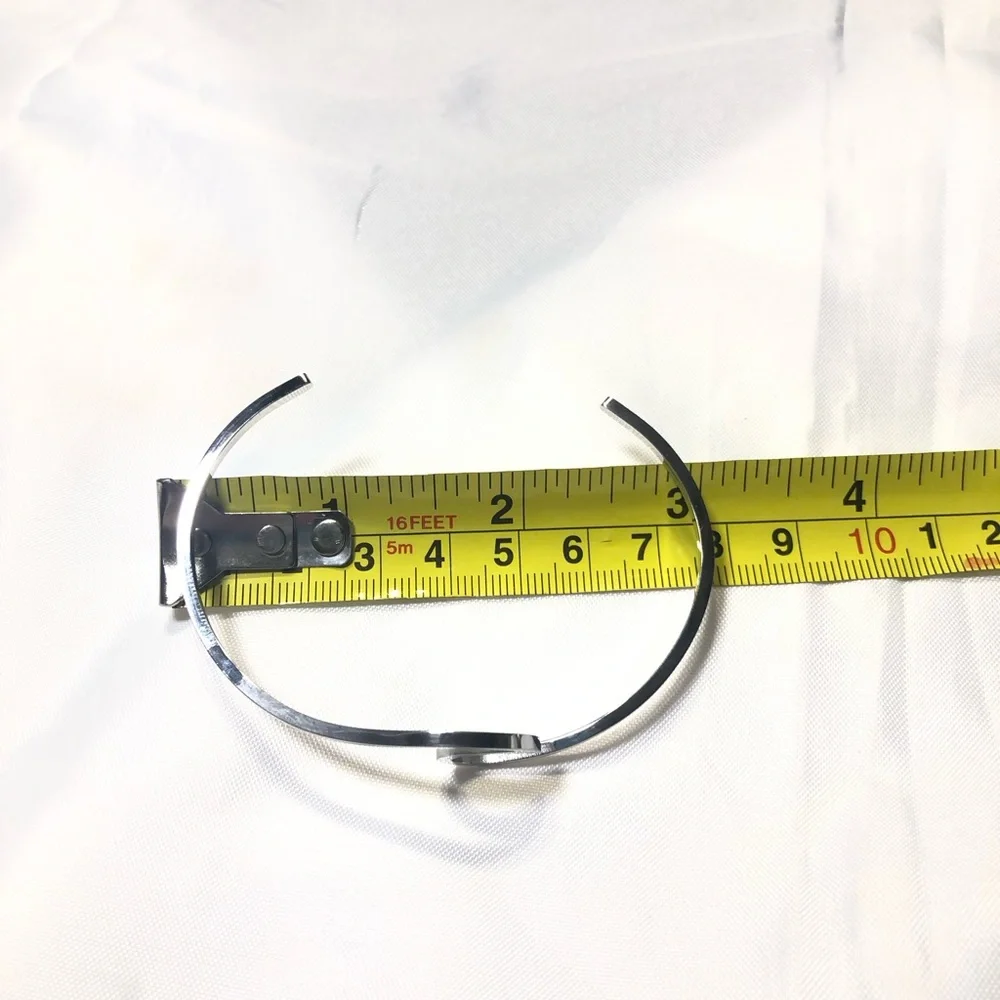 🆕 O & Co Silver wave bracelet (813)